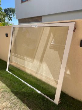 Porta de vidro de correr 1,70m x 2,25m