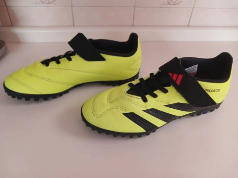 Chuteiras Adidas Predator Infantil - Tamanho 35