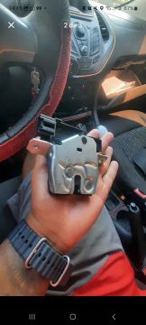 Trava elétrica porta malas Ford Ka