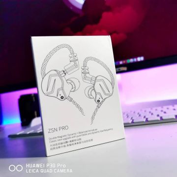 Fones de Ouvido ZSN PRO - Novo