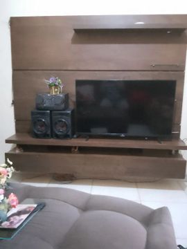 Vendo esse rack painel 