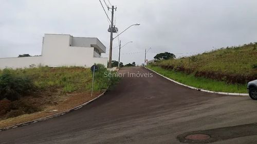 Terreno no condomínio Parque do Império