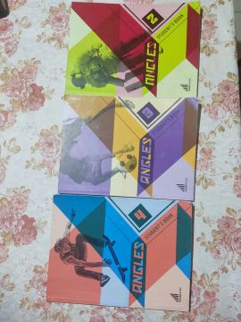Livro Angles student's book 2, 3 e 4 | 110$ cada.