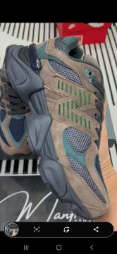Tênis New Balance 9060 importado numeração 41