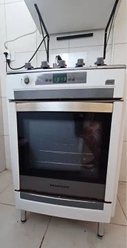 Fogão de embutir Brastemp com timer.
