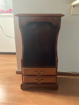 Mesa de cabeceira / telefone em mogno