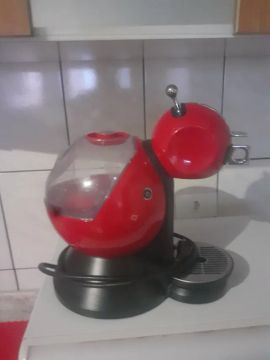 Maquina de café dolce gusto 