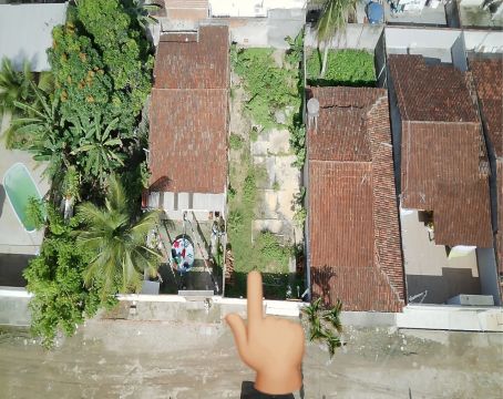 Terreno 8x20