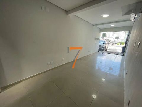 Loja para alugar, 70 m² por R$ 5.749,36/mês - Campinas - São José/SC
