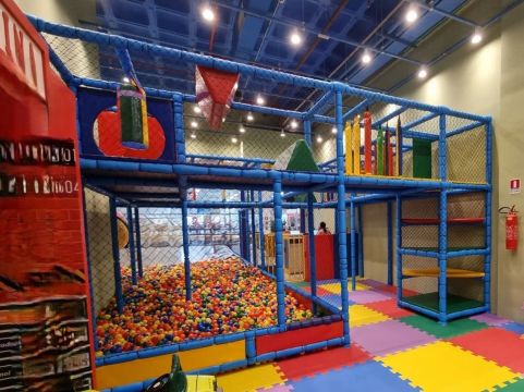 Playground Infantil Completo com Piscina de Bolinhas