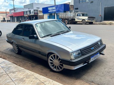 Vendo chevette Dl ano 91