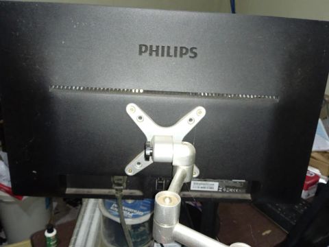 Monitor Philips - Tela LCD - Excelente Estado