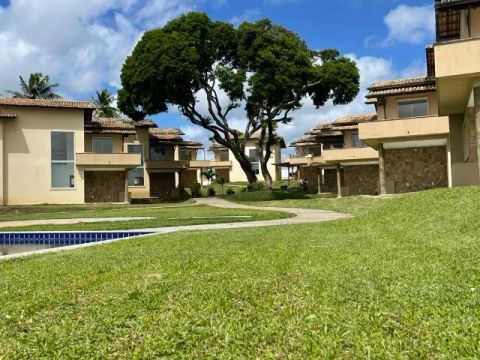 Duplex em Condomínio Exclusivo na Lagoa do Bonfim