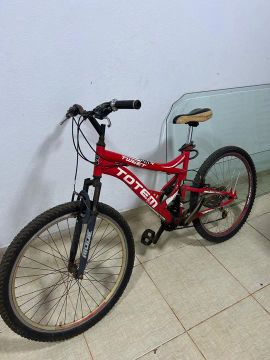 Doa-se Bicicleta Totem Tweet