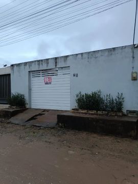 Casa à venda com garagem - Ótima localiza colônia treze 