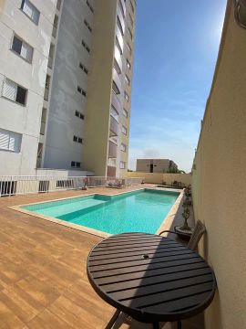Alugo apartamento na Qd. 504 Sul