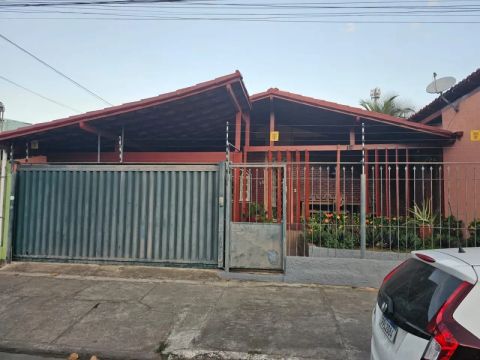 Imóvel para venda tem 145 metros quadrados com 3 quartos em Jardim Guaranhuns - Vila Velha