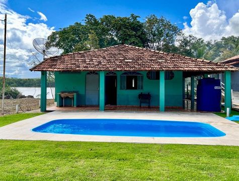 Rancho em Três Marias, às margens do Rio, com Piscina e Internet WI-Fi gratuita.