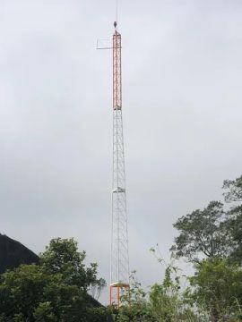 Auto portante Torre 15 metros galvanizada 