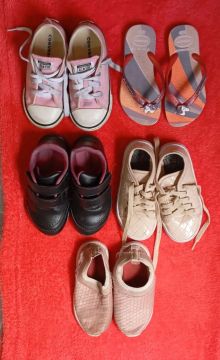 Sapatos para crianças em ótimo estado tamanho 25!