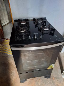 Vendo esse fogão 3 bocas elétrico 