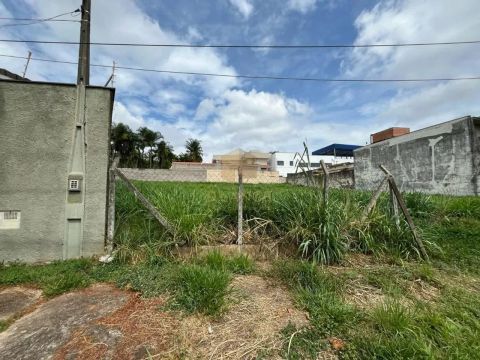 Terreno à Venda no Bairro Nova Campinas em Campinas