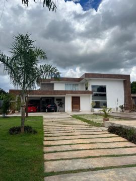 Casa no Condomínio Mansões Entre Lagos