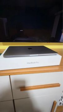 V/T MACBOOK PRO M1 COM TOUCH BAR E IMPRESSÃO DIGITAL 