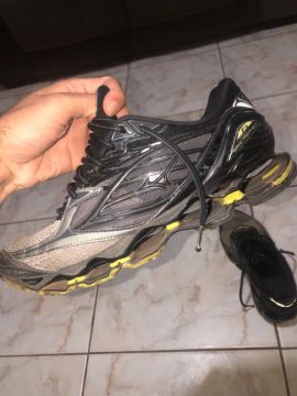 Tênis Mizuno Wave Prophecy 6