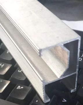 Perfil de Alumínio para placa solar ( 6,30 mts..) 