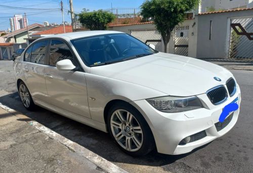 BMW 318i Ano 2012