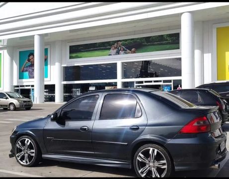 Prisma 1,4 flex 4portas 