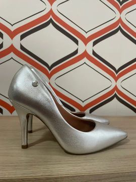Scarpin Vizzano Prateado (Tamanho 34)