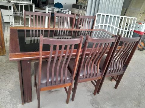 Mesa de vidro/ policorte/ furadeira de bancada