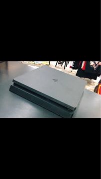 Playstation 4 Slim