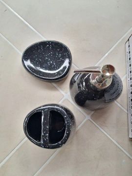 Jogo de Acessórios para Banheiro em Cerâmica, preto ou branco