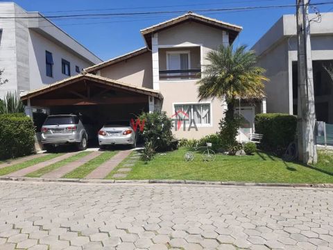 Casa de luxo em condomínio na Residencial Veredas, Mogi das Cruzes-SP: 5 quartos, 4 suítes