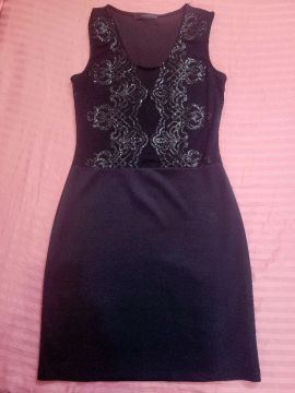 Vestido preto com renda