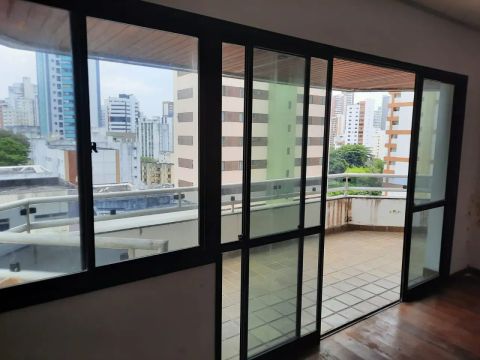 APARTAMENTO 4 QUARTOS (1 SUÍTE), 223M², NA GRAÇA