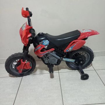 Moto elétrica infantil pata a partir de 3 anos/ até 20kg