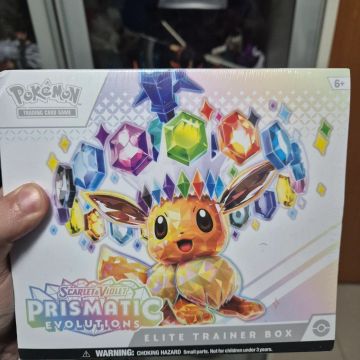 Prismatic Evolutions ETB Box SELADA 