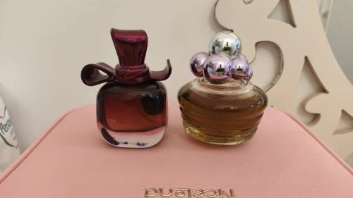 2 PERFUMES: CATH ME (CACHAREL) E NINA RICCI