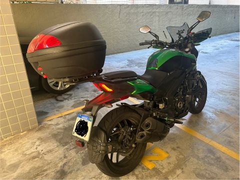 Dominar 400 