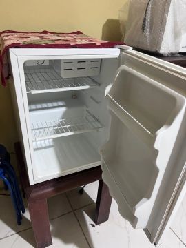 Vendo geladeira 