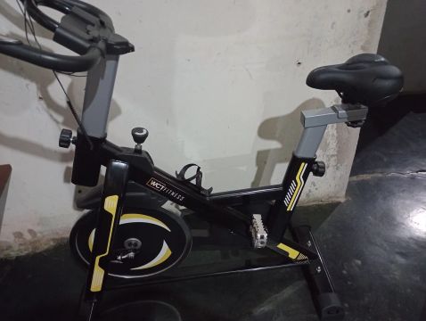 Bicicleta spinning WCT - 13kg de inércia 