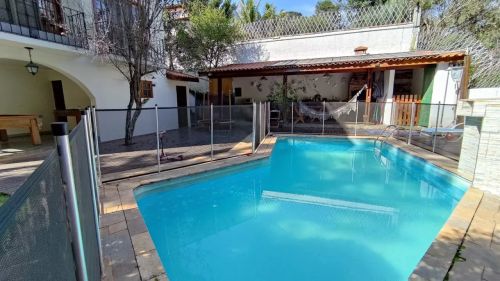 Casa de Condomínio para aluguel - Granja Viana, com 486m² de terreno e 3 vagas