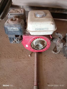 Motor de popa para barco