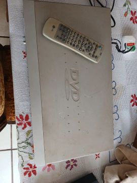 Aparelho DVD LG e Roadstar