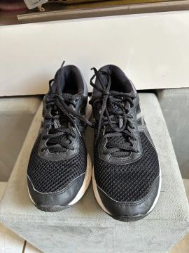 tênis asics