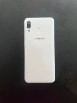 Samsung A30 64GB